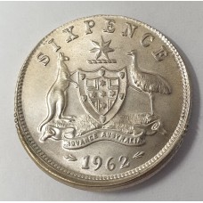 AUSTRALIA 1952 . THREEPENCE . ERROR . LARGE LIP MIS-STRIKE